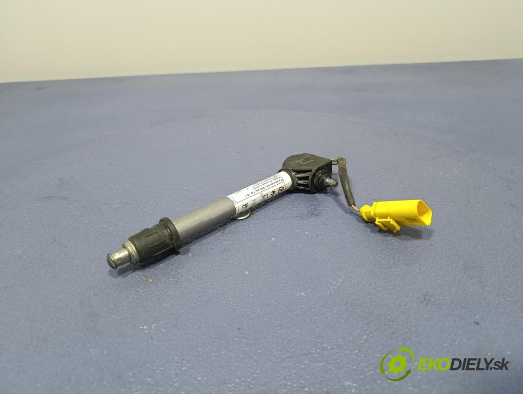 Audi A8 2019 Airbag: x 4N0823823C