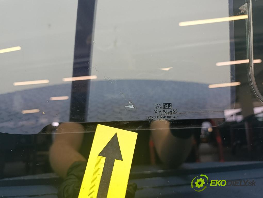 Opel Vivaro 2006 sklo dvere zad Prava: