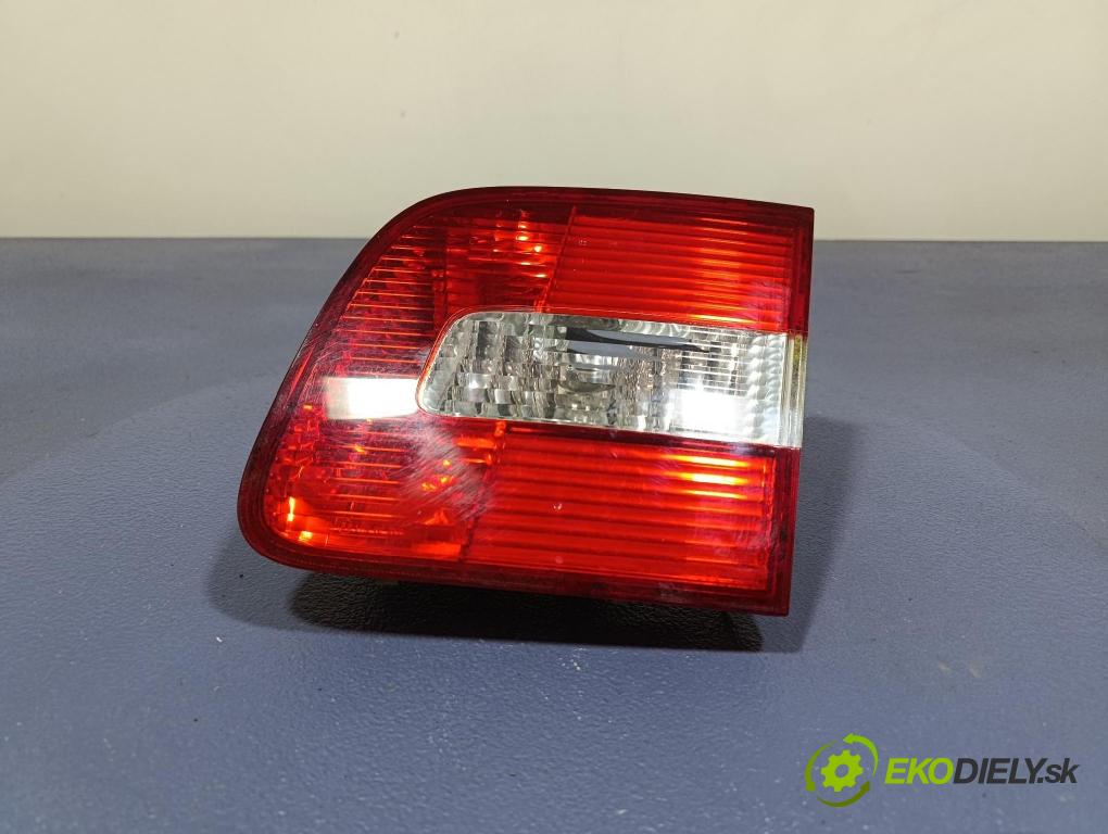 Vw Polo 2004 svetlo / reflektor zad Prava: Vnútri: 6QS945094