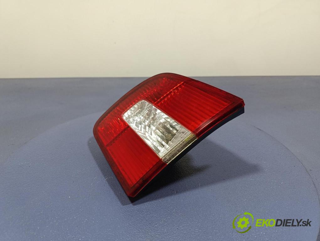 Vw Polo 2004 svetlo / reflektor zad Prava: Vnútri: 6QS945094