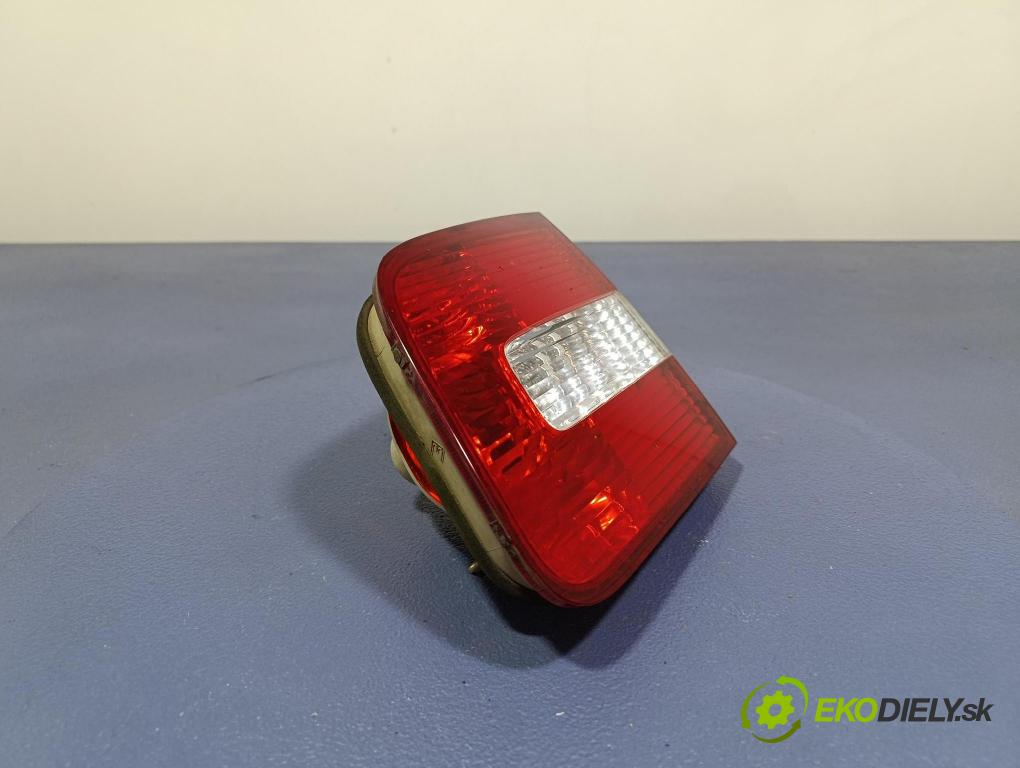 Vw Polo 2004 svetlo / reflektor zad Prava: Vnútri: 6QS945094