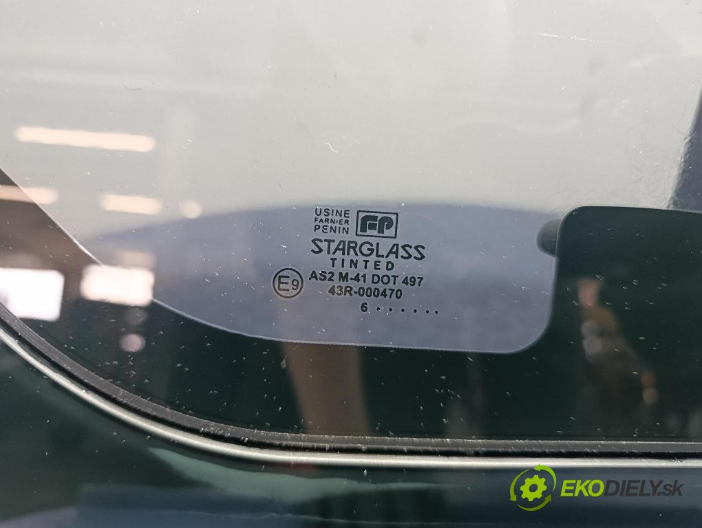 Opel Vivaro 2006 sklo dvere zad ľavé