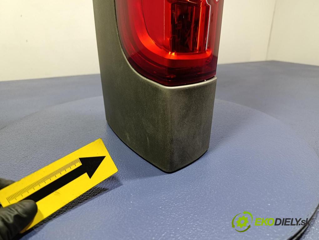 Opel Vivaro 2006 svetlo / reflektor zad ľavá Vonkajsia: 93857722