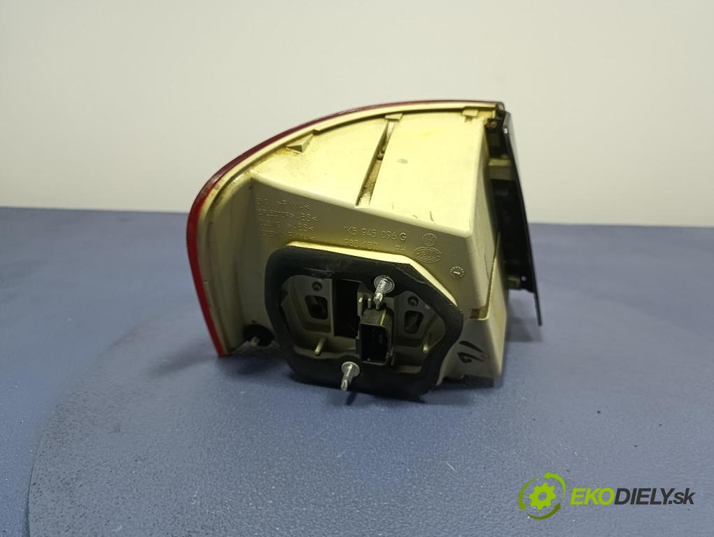Vw Jetta 2006 svetlo / reflektor zad Prava: Vonkajsia: 1K5945096G