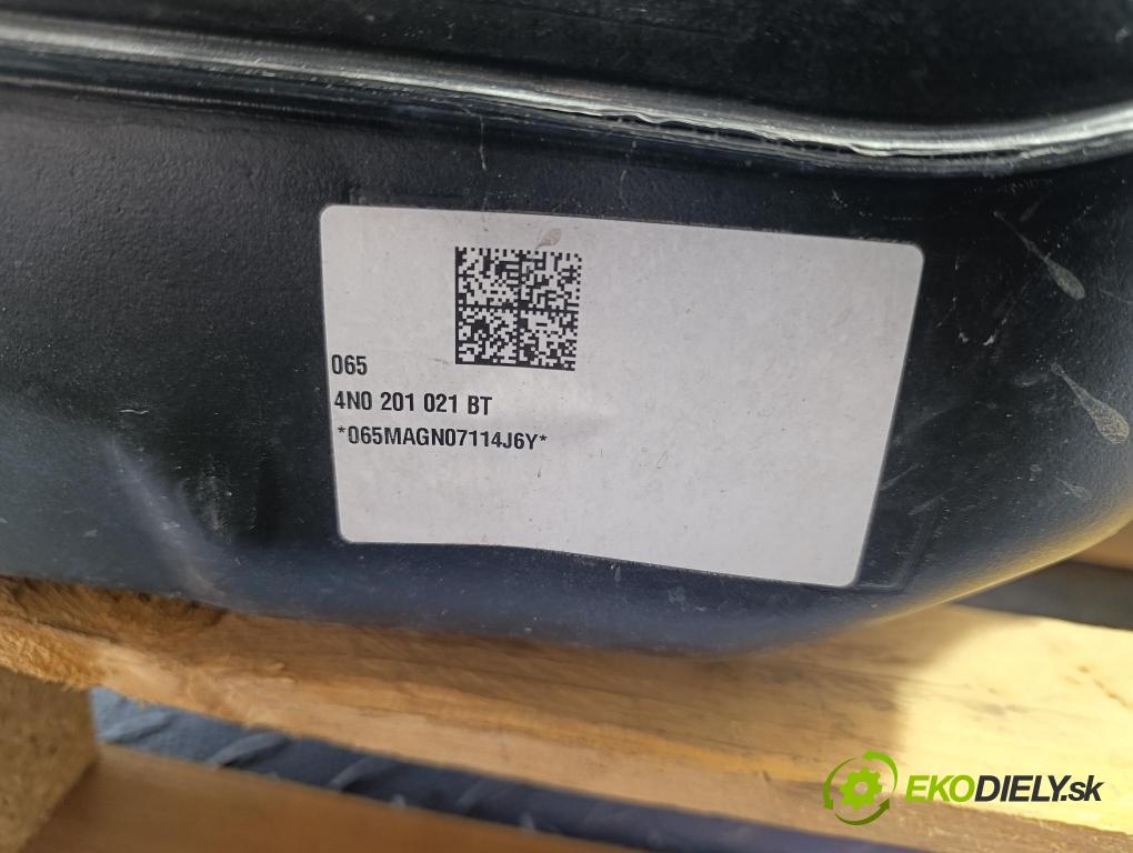 Audi A8 2019 Nádrž: paliva 4N0201021BT