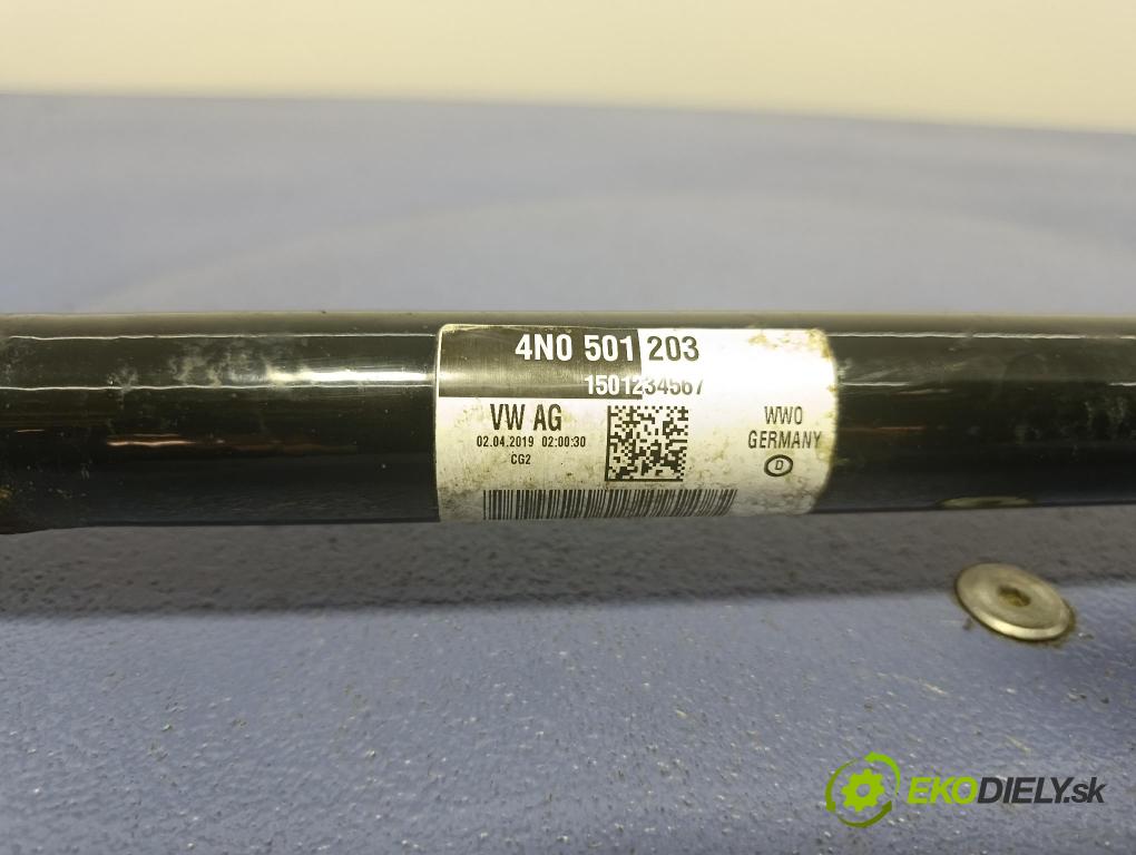 Audi A8 2019 poloos ľavá zad 4N0501203