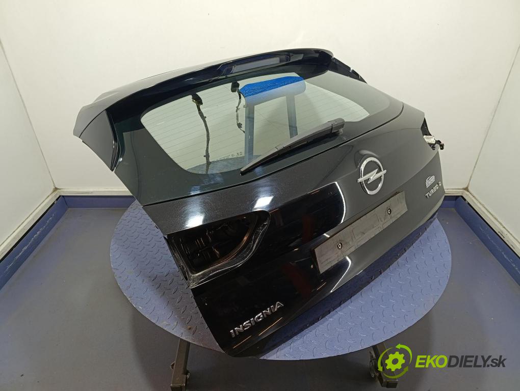 Opel Insignia 2018 zadna dveře kufra: kufra:
