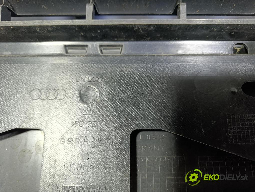 Audi A6 2007 miežka / Gril: 4F0853651