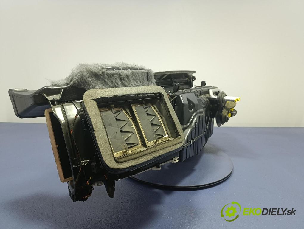 Audi A8 2019 radiator 4M1820005BL