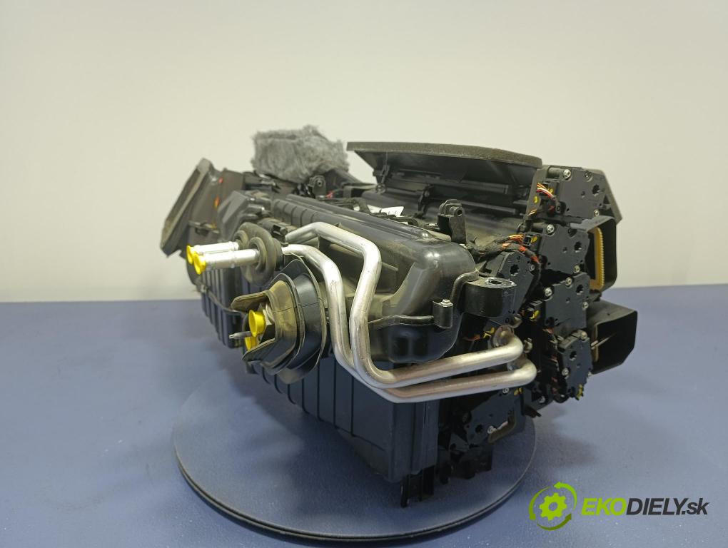 Audi A8 2019 radiator 4M1820005BL