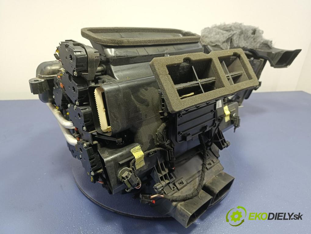 Audi A8 2019 radiator 4M1820005BL