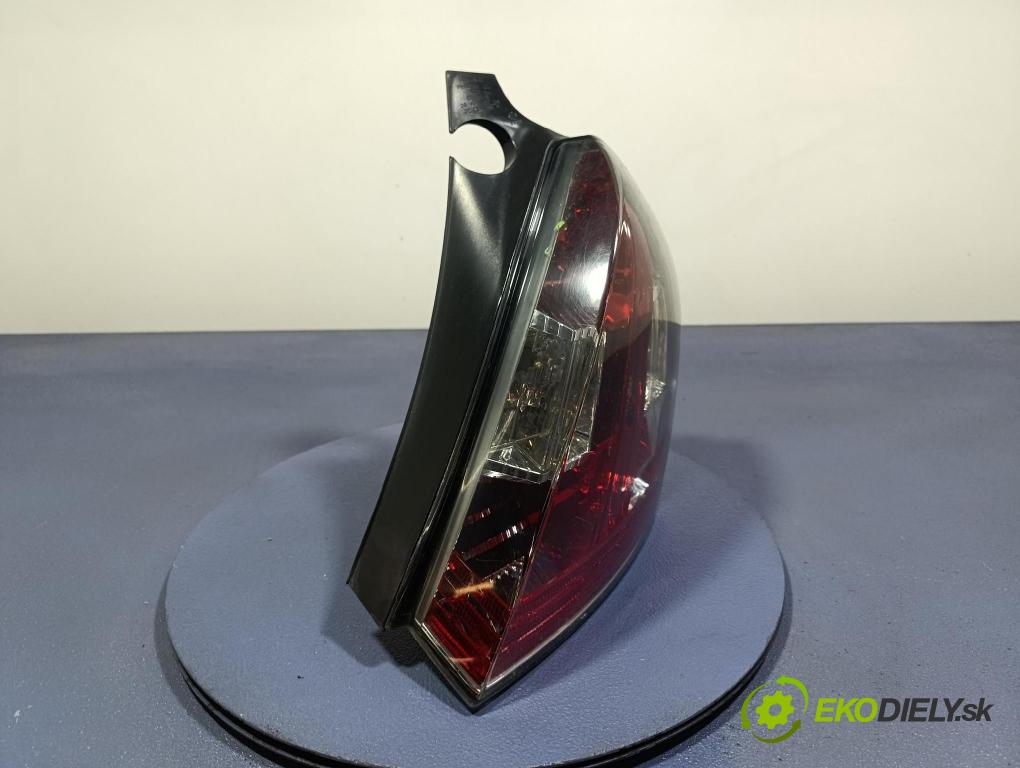 Fiat Stilo 2002 svetlo / reflektor zad Prava: Vonkajsia: 46823705