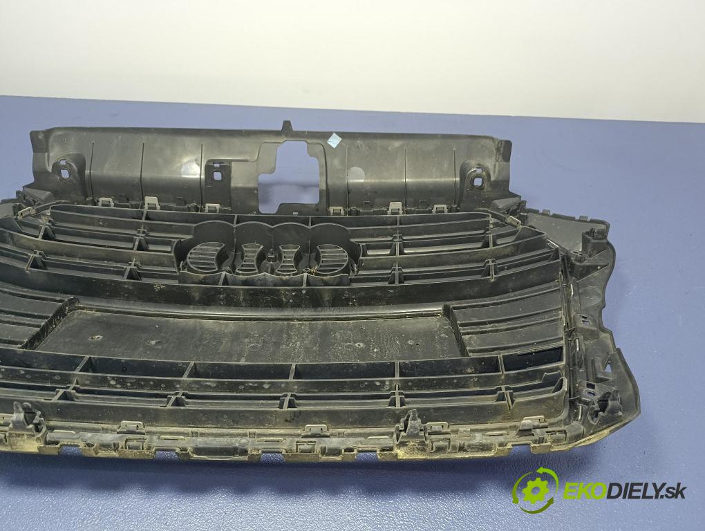 Audi A3 0 miežka / Gril: 8V3853651AA