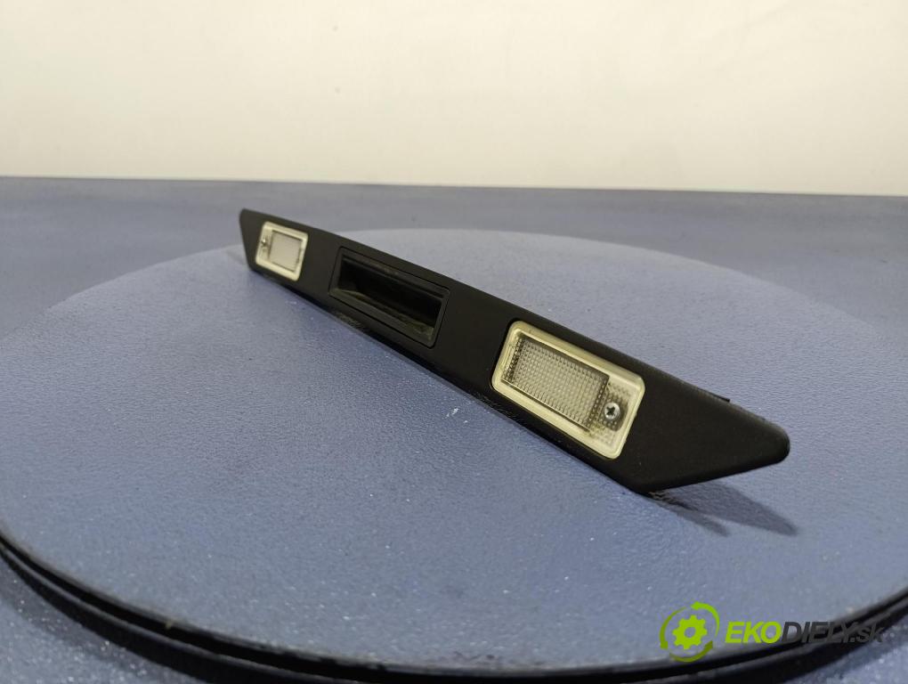 Audi A6 2007 zaslepka: zad 8P4827574