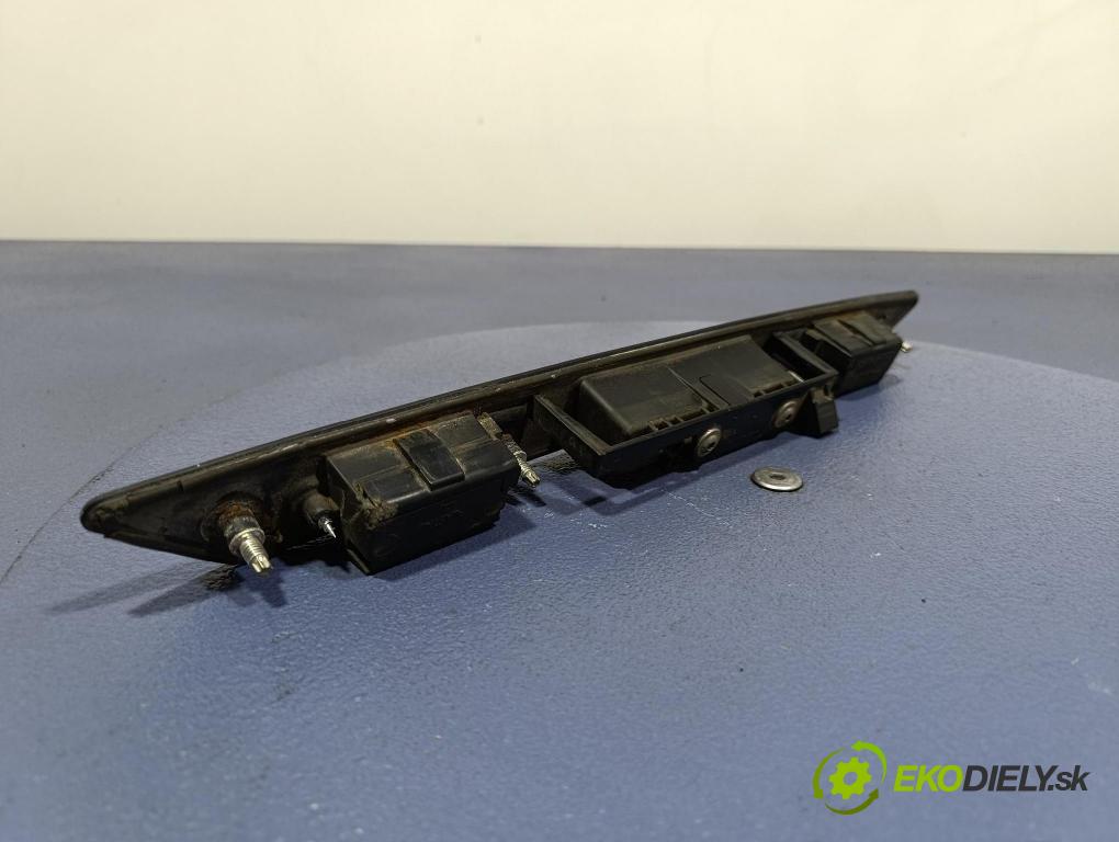 Audi A6 2007 zaslepka: zad 8P4827574