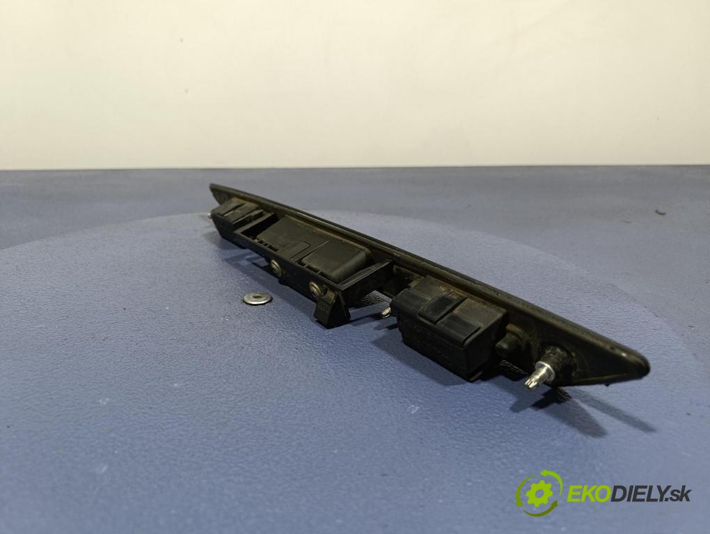 Audi A6 2007 zaslepka: zad 8P4827574