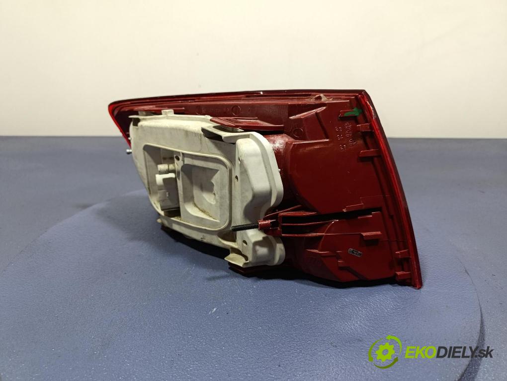 Audi A6 2007 svetlo / reflektor zad Prava: Vonkajsia: 446-1903R