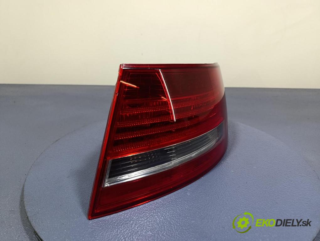 Audi A6 2007 svetlo / reflektor zad Prava: Vonkajsia: 446-1903R