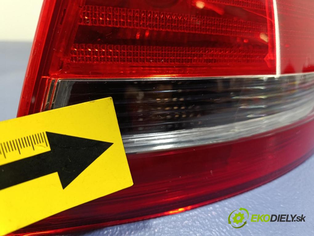 Audi A6 2007 svetlo / reflektor zad Prava: Vonkajsia: 446-1903R