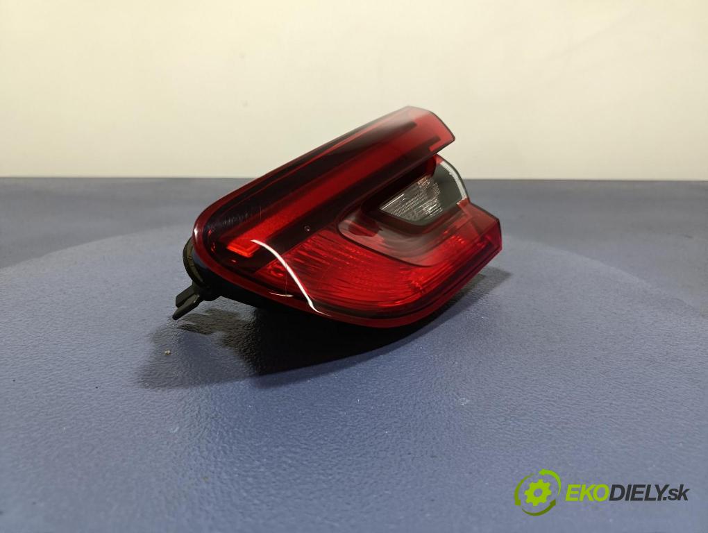 Opel Insignia 2018 svetlo / reflektor zad Prava: Vnútri: 39107533