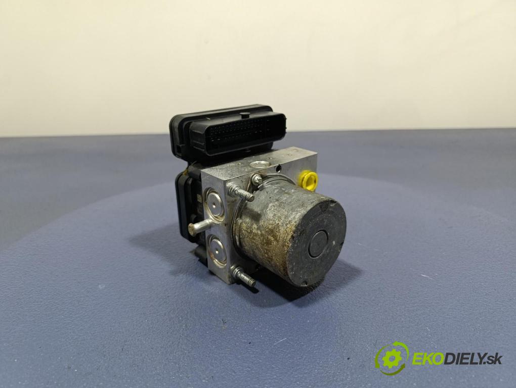 Opel Insignia 2018 čerpadlo ABS x 84330137