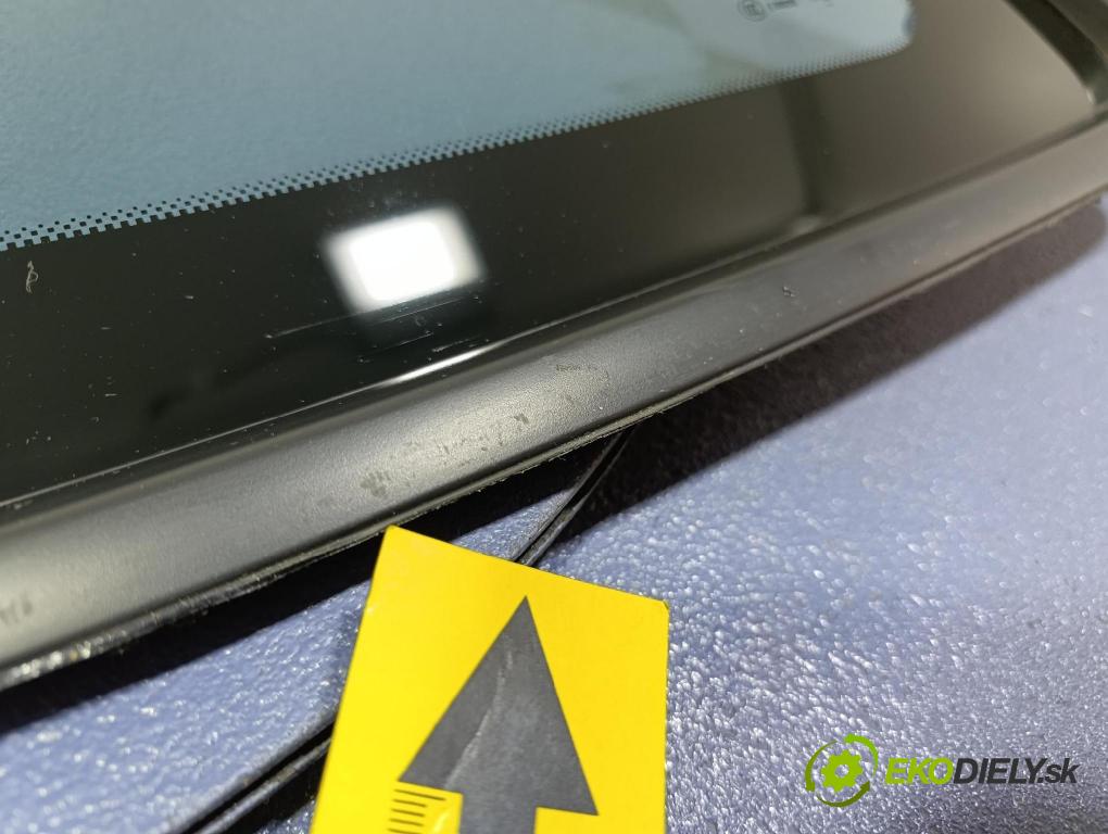 Opel Insignia 2018 sklo Karoséria: zad 495032823