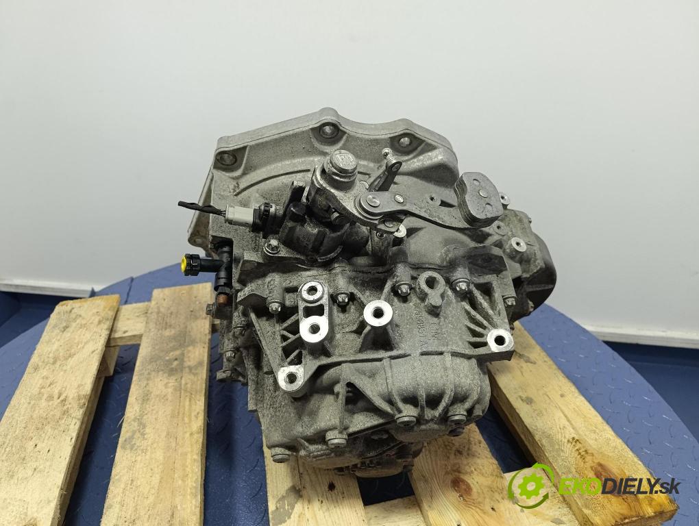 Opel Insignia 2018 prevodovka Manualna M32