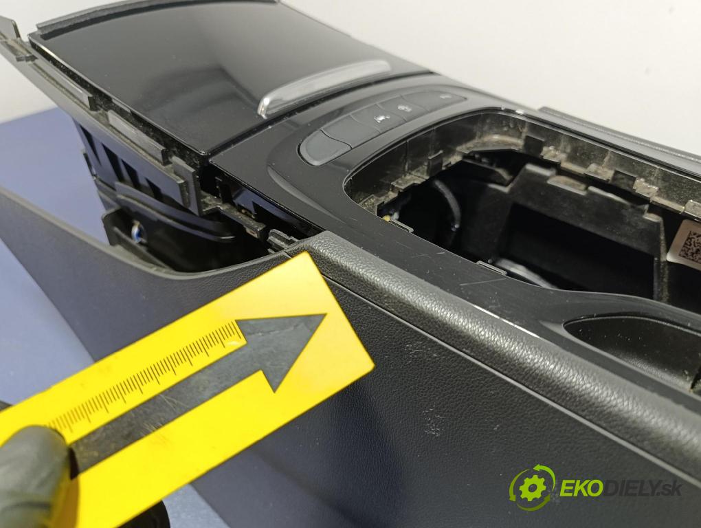 Opel Insignia 2018 tunel Stredný: 551186240