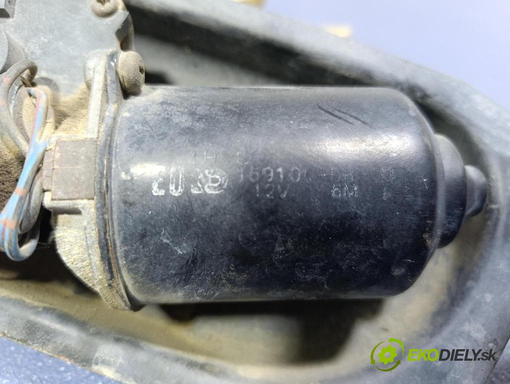 Geo Tracker 1993 mechanismus motorek Stěrače: před 