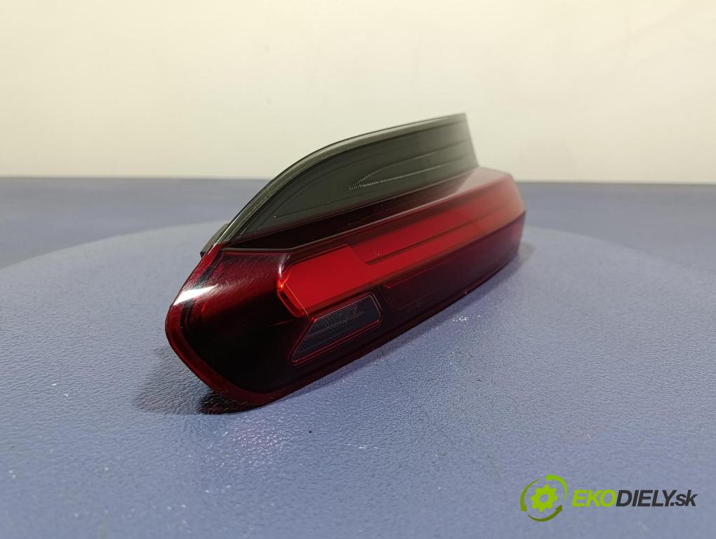 Bmw X4 2023 svetlo / reflektor zad Prava: Vnútri: 7433798