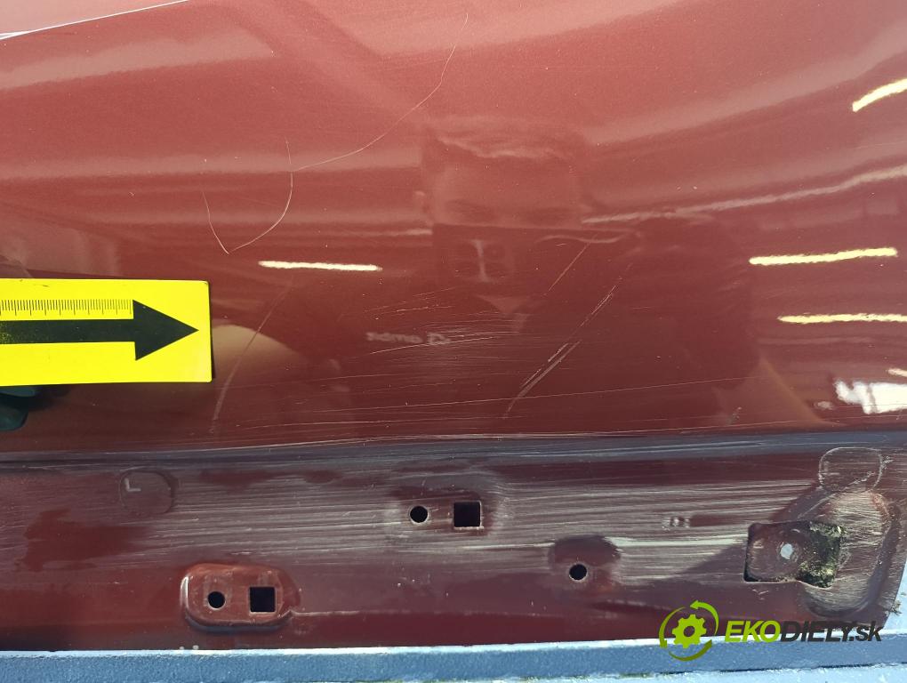 Bmw X4 2023 dvere zad Vľavo: