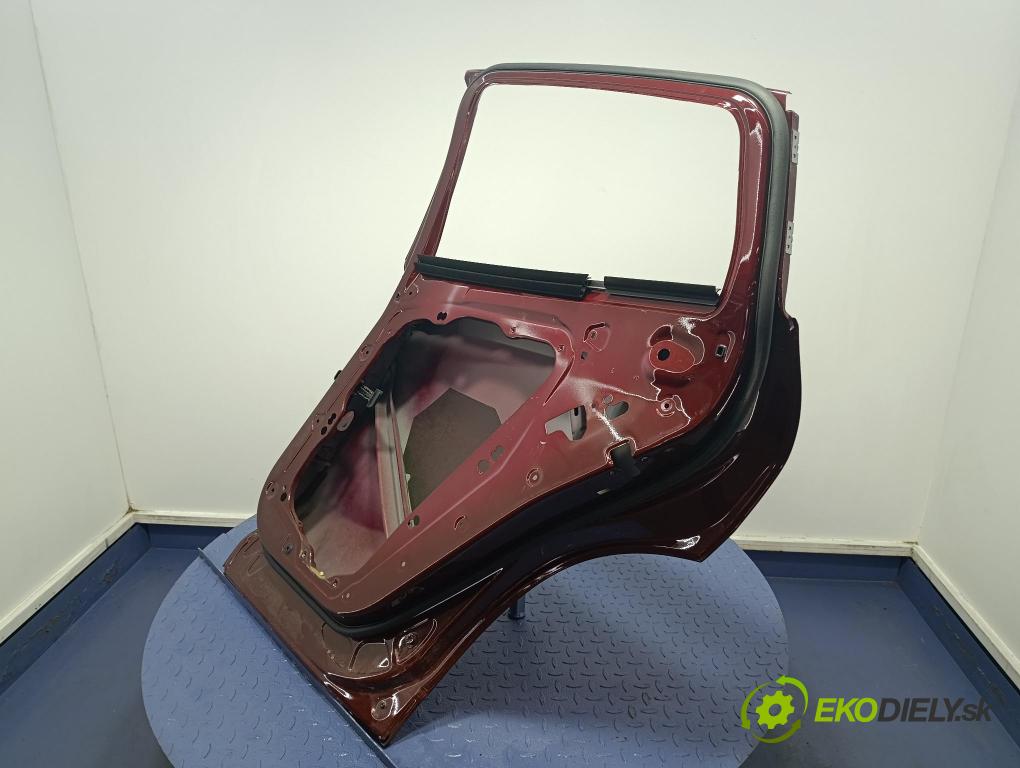 Bmw X4 2023 dvere zad pravé 