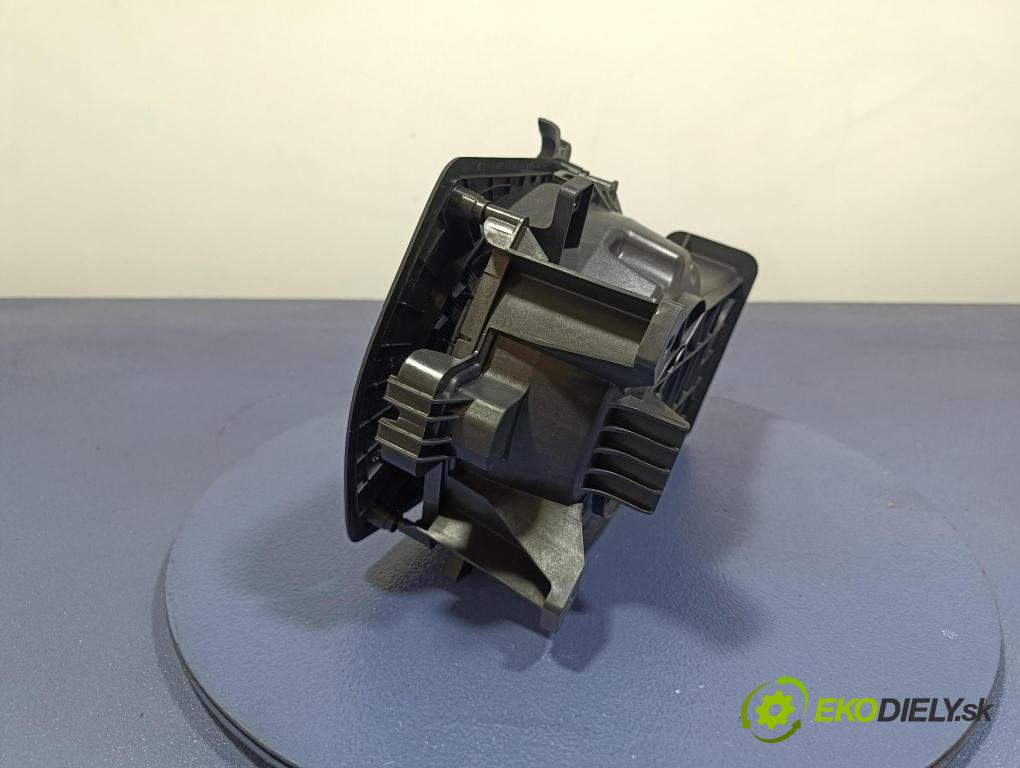 Bmw X4 2023 Reproduktor / Subwoofer: 6811926