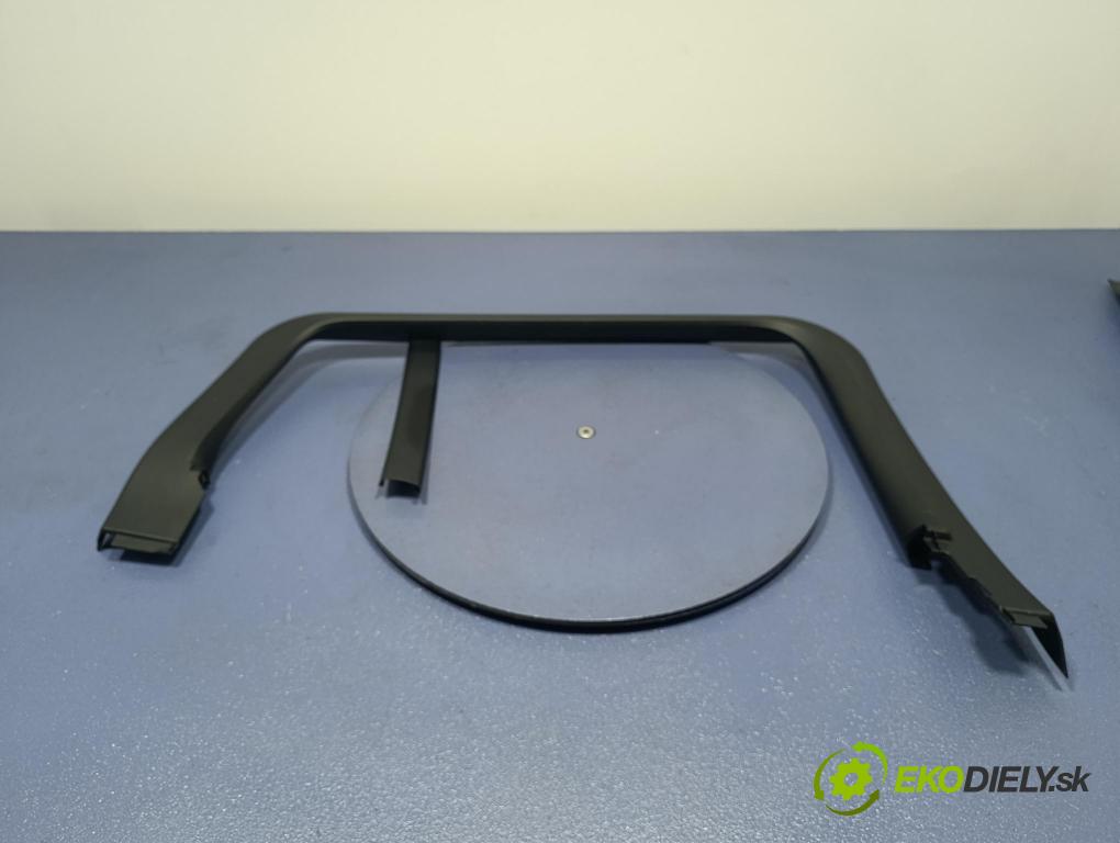 Bmw X4 2023 kryt Plast: Interiéry: 7423137