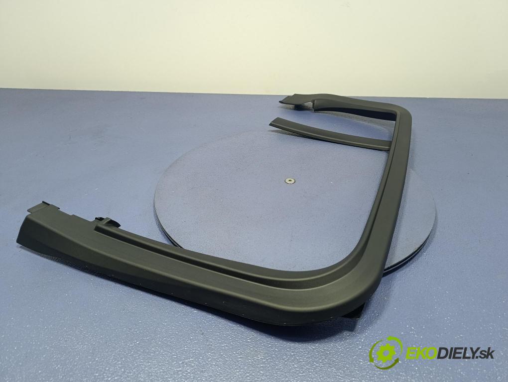 Bmw X4 2023 kryt Plast: Interiéry: 7423137