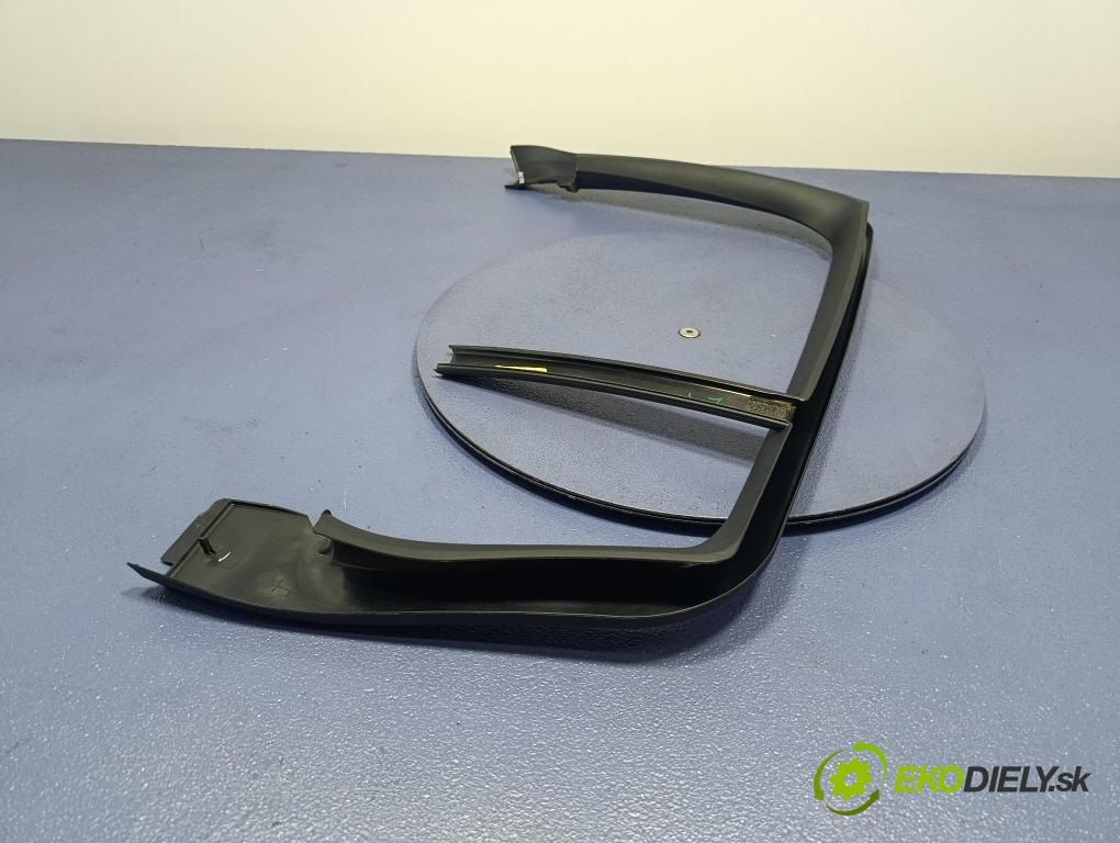 Bmw X4 2023 kryt Plast: Interiéry: 7423137