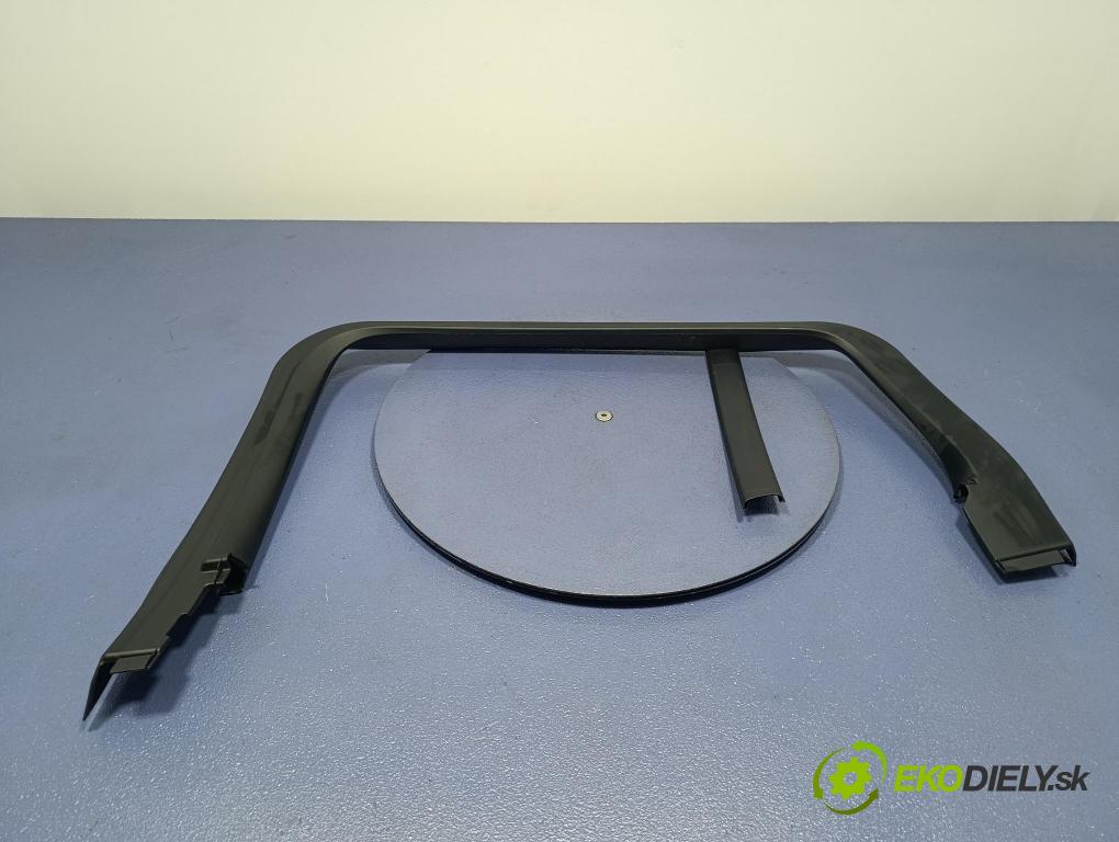 Bmw X4 2023 kryt Plast: Interiéry: 7423138