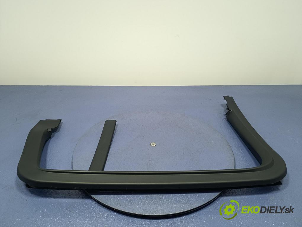 Bmw X4 2023 kryt Plast: Interiéry: 7423138