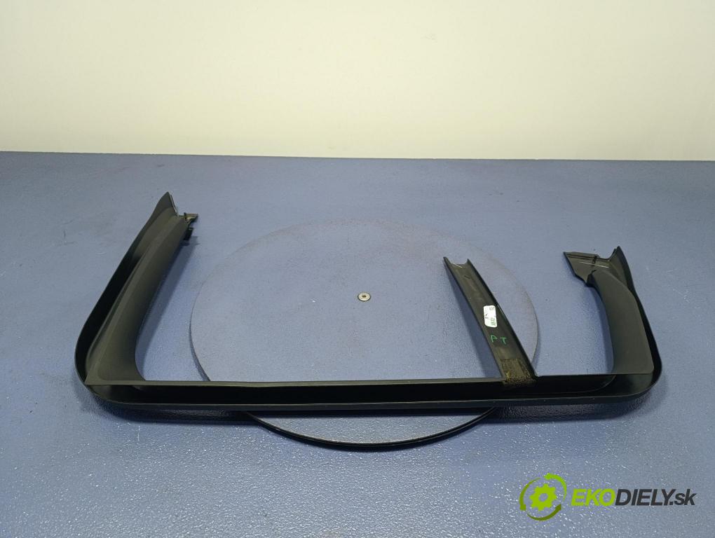 Bmw X4 2023 kryt Plast: Interiéry: 7423138