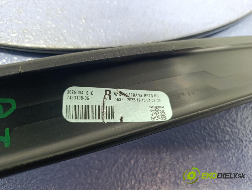 Bmw X4 2023 kryt Plast: Interiéry: 7423138