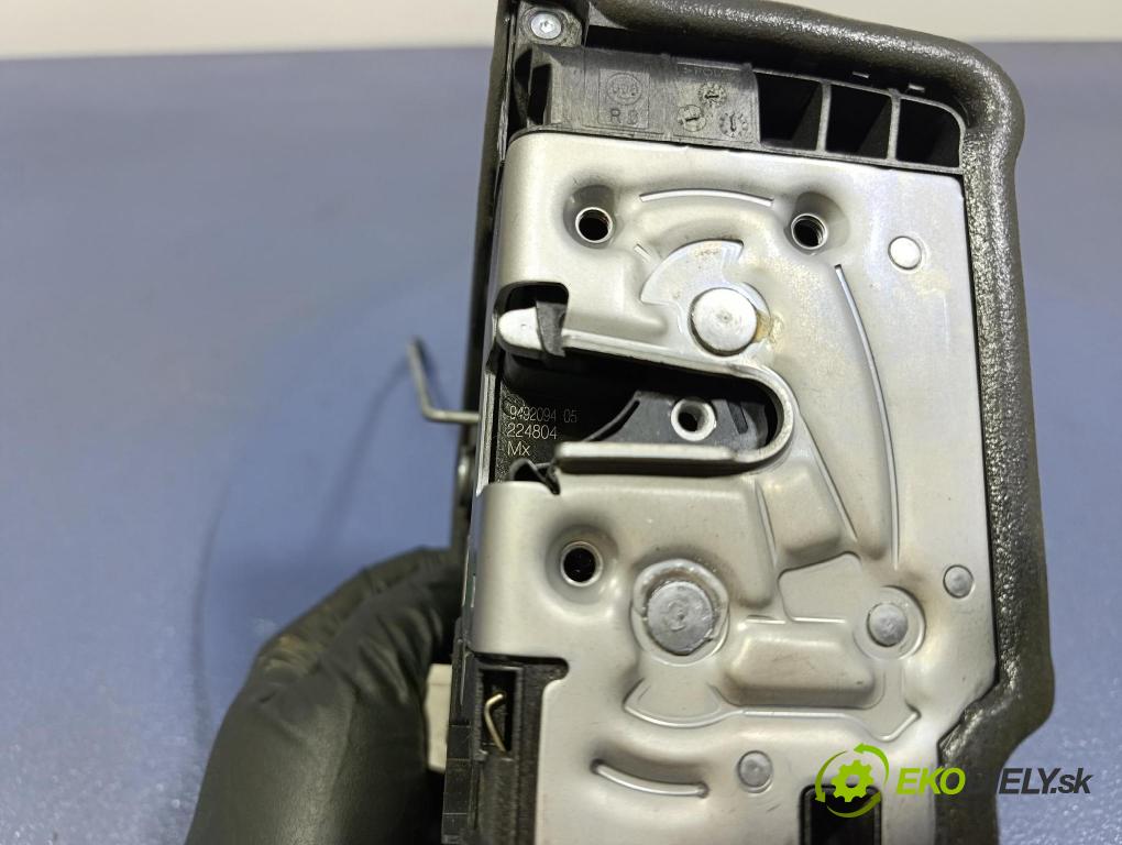 Bmw X4 2023 zámok dvere Predné v pravo: 9492094