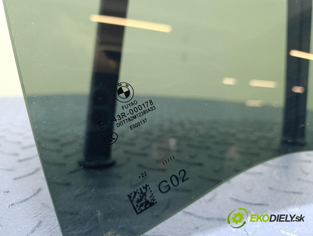 Bmw X4 2023 sklo dvere zad ľavé
