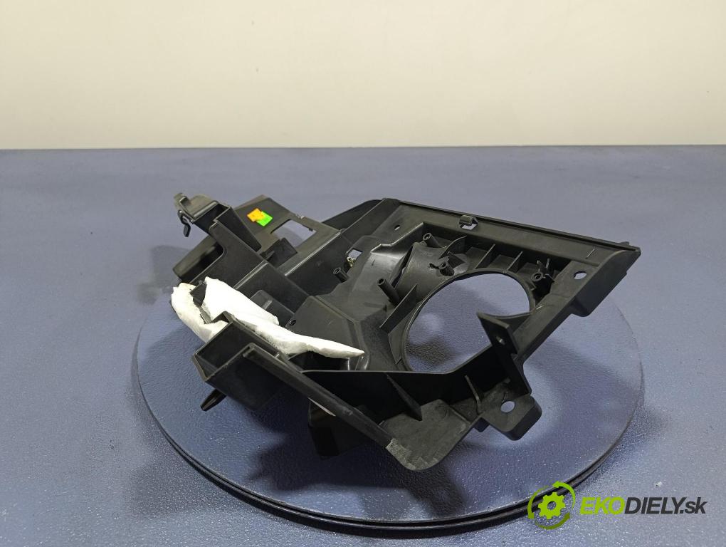 Bmw X4 2023 kryt Plast: Interiéry: 7427589