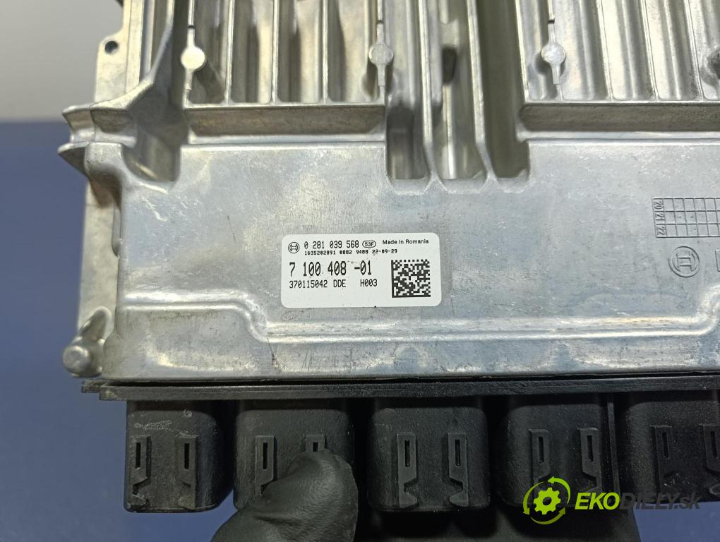 Bmw X4 2023 riadiaca jednotka Motor: 7100408