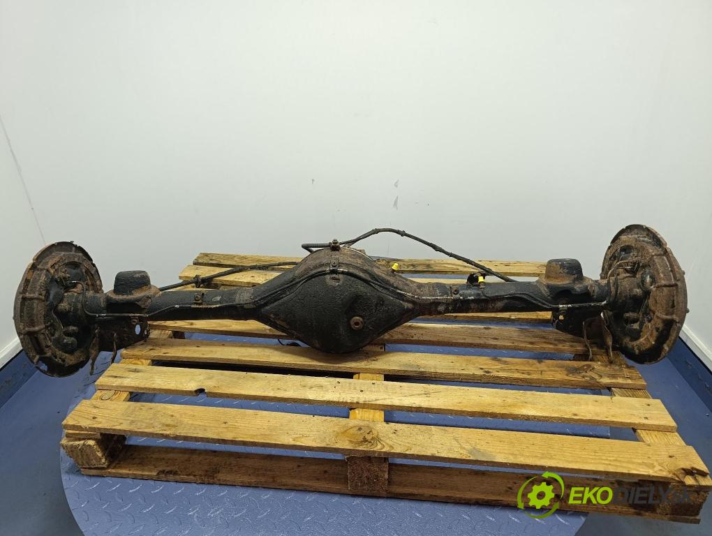 Geo Tracker 1993 Most: Zadný: