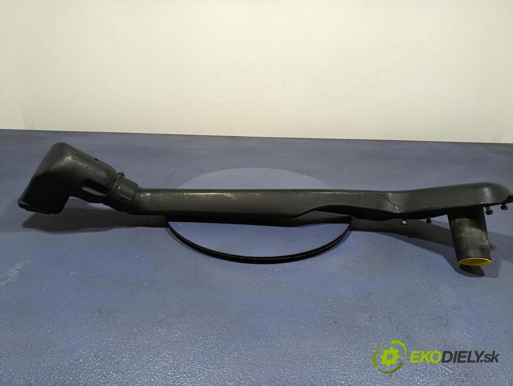 Geo Tracker 1993 Prívod: Vzduch: 
