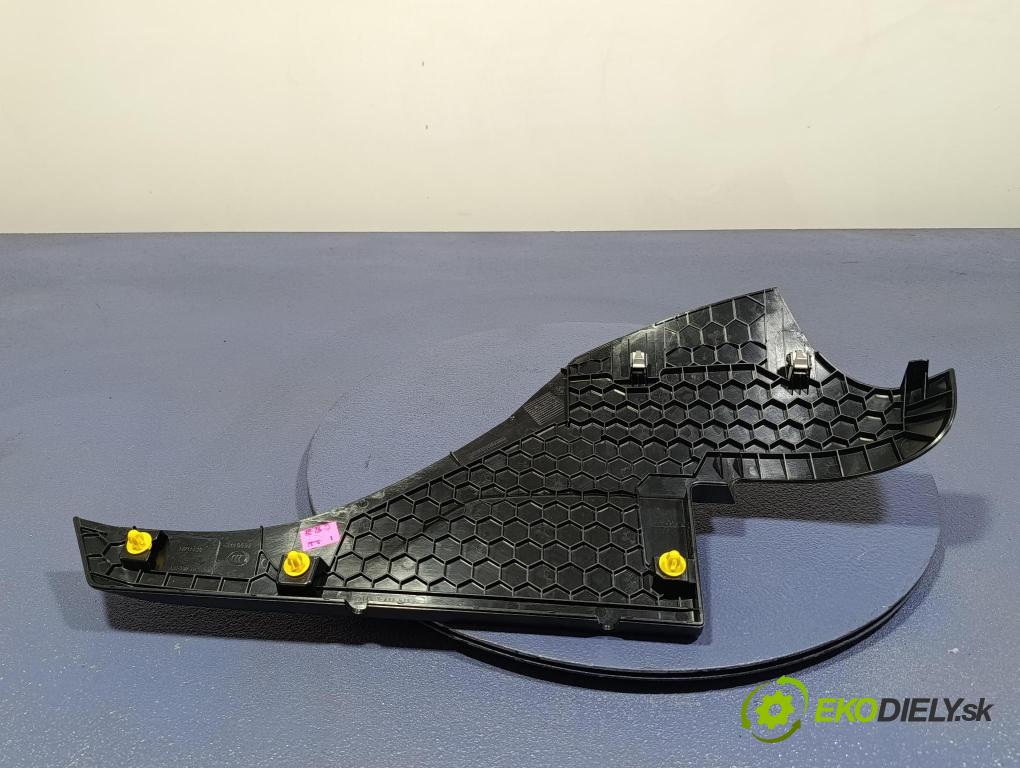 Bmw X4 2023 kryt Plast: Interiéry: 7427572
