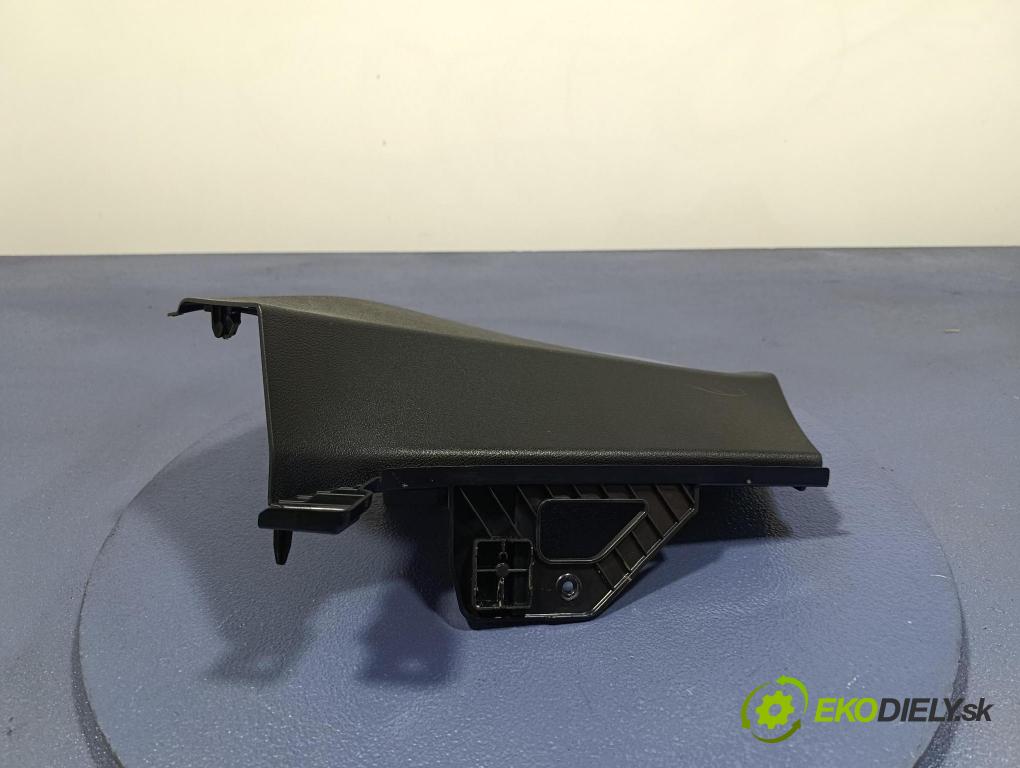 Bmw X4 2023 kryt Plast: Interiéry: 7481896