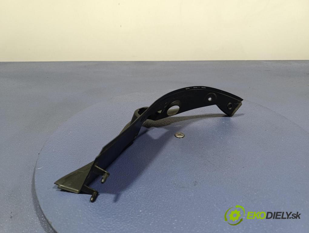 Bmw X4 2023 kryt Plast: Interiéry: 7424427