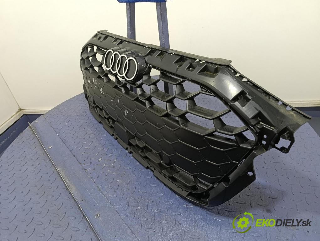 Audi A3 0 miežka / Gril: 8Y0853651AC
